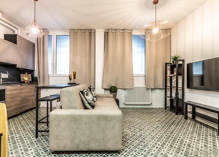 Carlo 12 Charming By Wonderful Italy شقة *