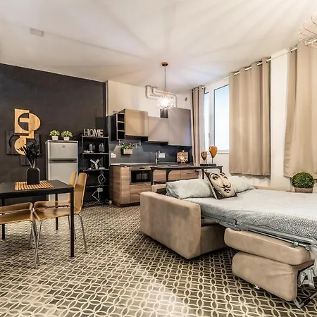 Carlo 12 Charming By Wonderful Italy